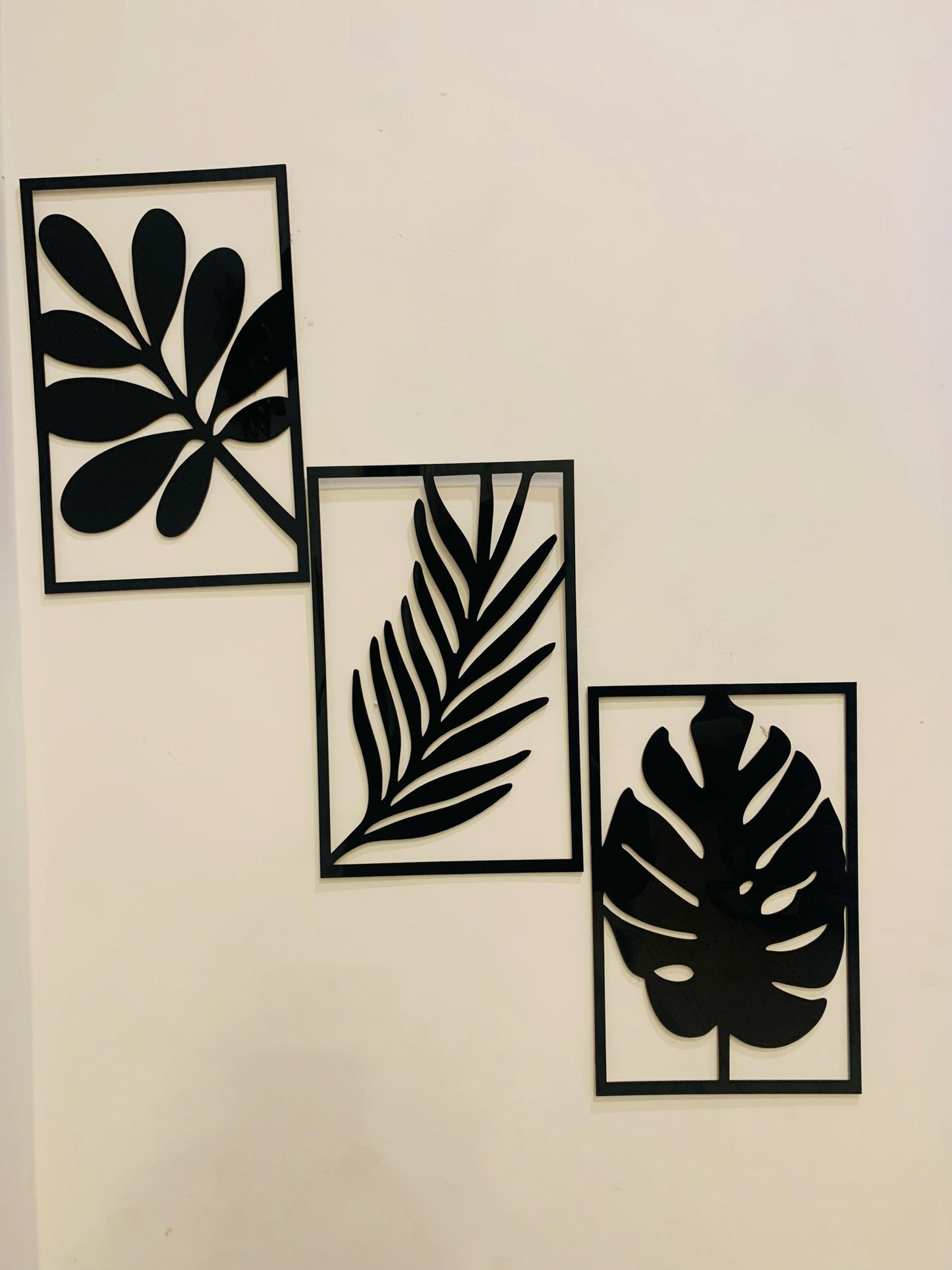LEAF SHAPE SET OF 3