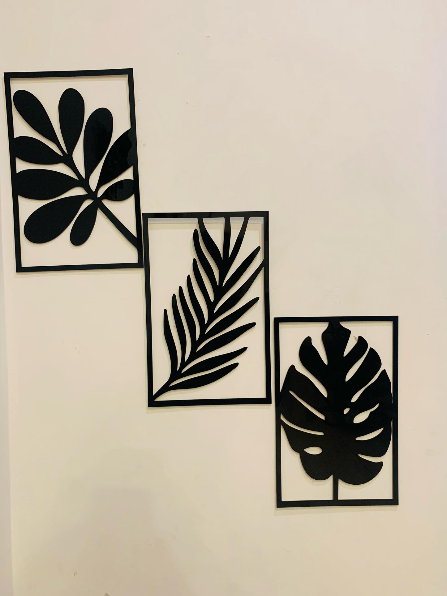 LEAF SHAPE SET OF 3